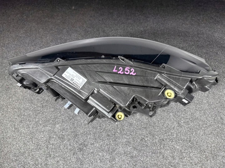 фото №7, Volvo xc40 рестайлинг база led фара права перед передняя 32404666 eu идеальная