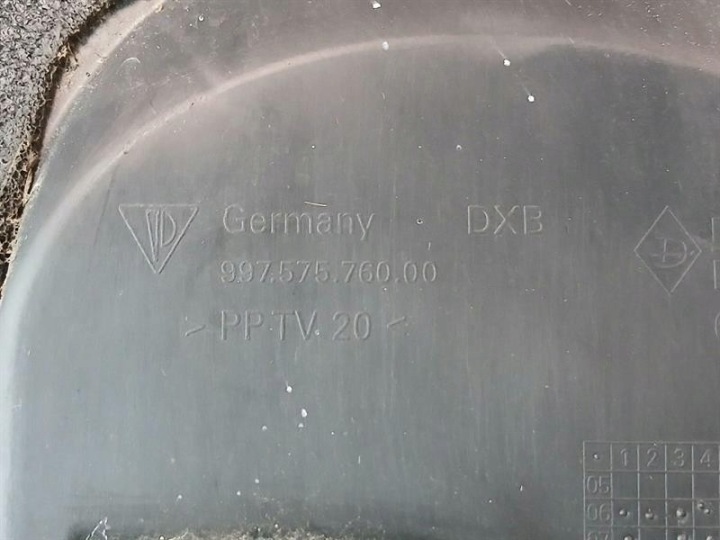 фото №8, Porsche 911 997 997576000 turbo gt2 канал воздуха правое канал впускной pra