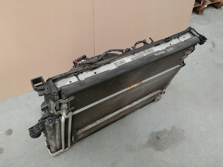 фото №10, Vw touareg 7l 2.5 tdi 02-06 pas переднее радиатор