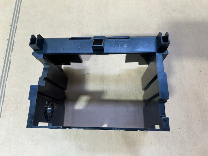 фото №5, Крепление радио, каркас радио, рамка mercedes sl r230, w230 zu