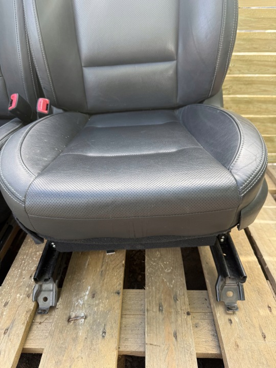 фото №5, Сиденья кожаные subaru outback v bs 14-19 диван кожа европа eu