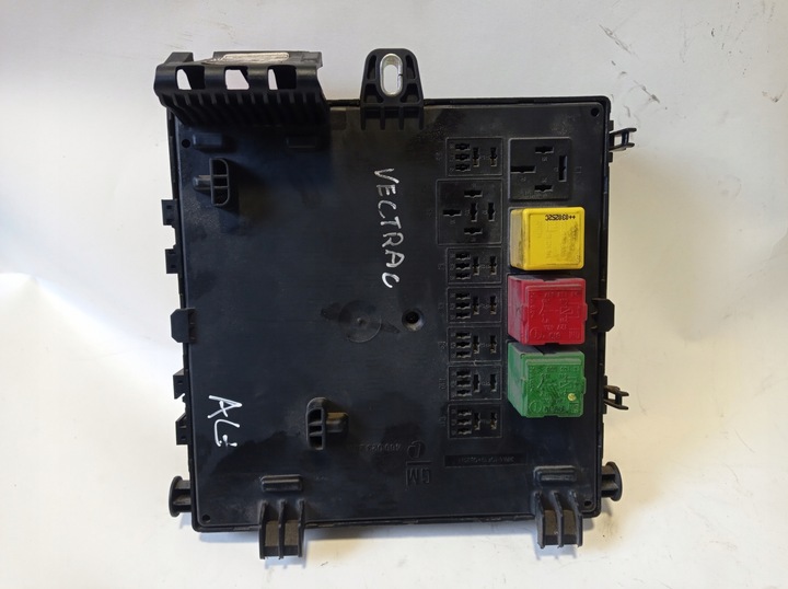 фото №6, Коробка предохранителей opel vectra c 13112910