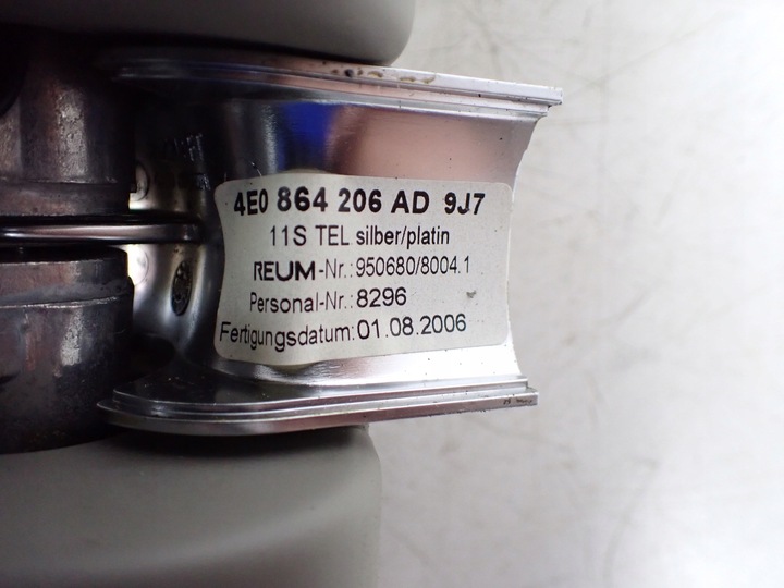 фото №16, Подлокотник бардачок з телефоном audi a8 s8 d3 5.2 któtki 4e0864206ad