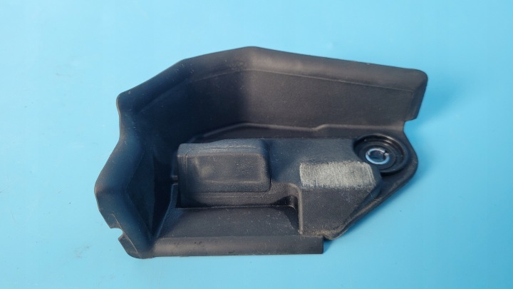 фото №8, Bmw 5' g31 518d touring 18r обмежувач кришки багажника праве 7390424
