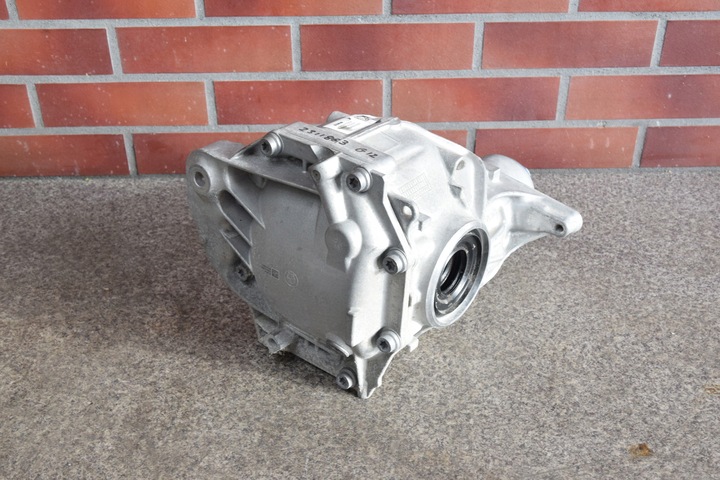 фото №6, Задний мост дифференциал bmw 5 g30 g31 9454770 530e