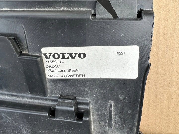 фото №7, Бампер зад volvo xc40 написи оригінал