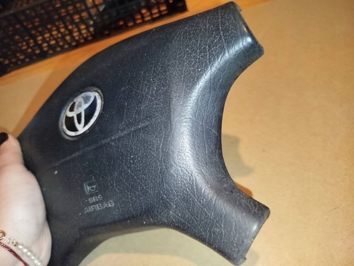 фото №10, Подушка безопасности водителя toyota avensis t220 35010530500728