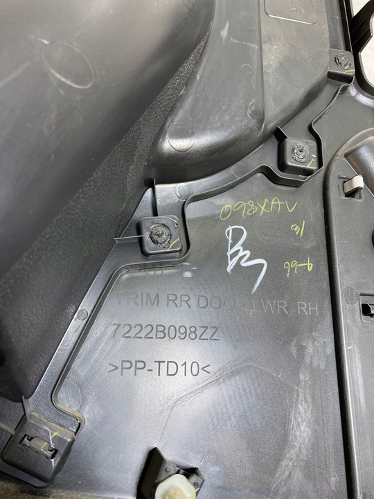 фото №5, Mitsubishi l200 v fiat fullback оббивка права зад 15-