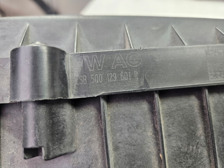 фото №9, Корпус фильтра воздуха vw skoda seat 5q0129601r 5q0 129 601 r