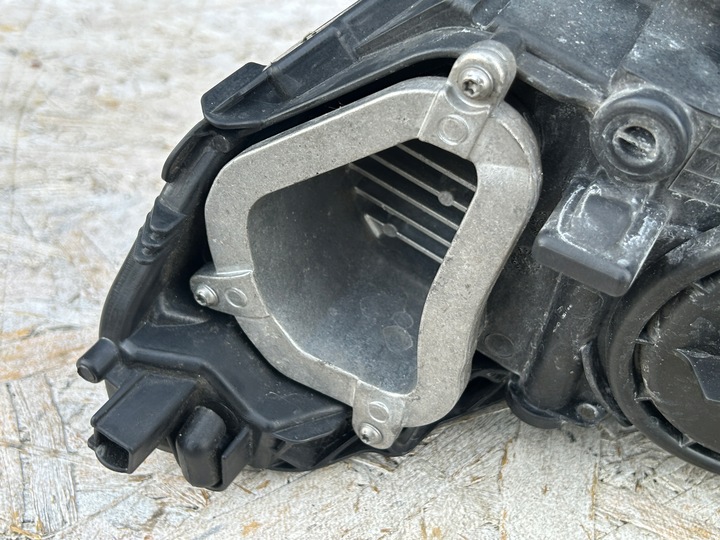 фото №10, Лампа правая перед bmw 5 gt f07 ксенон led 7199608