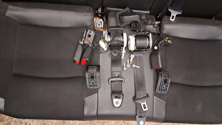 фото №14, Citroen ds4 диван ремені сидіння зад