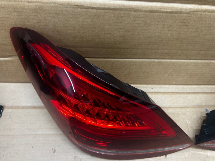 фото №6, Лампы задние левая правая зад mercedes c klasa w205 европа led рестайлинг