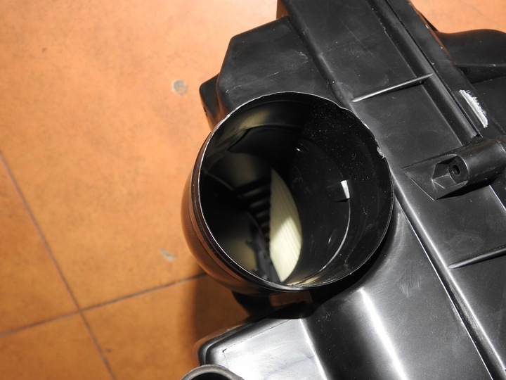 фото №11, Корпус фільтра повітря opel vectra c 9177262