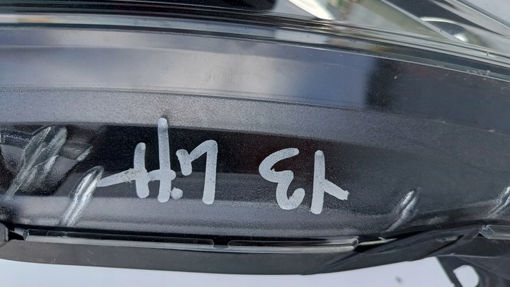 фото №10, Toyota yaris iii 3 рестайлінг 14-17 лампа ліва перед eu