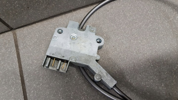 фото №3, Замок бардачка пасажира audi a8 d2 eu 4d1857147c