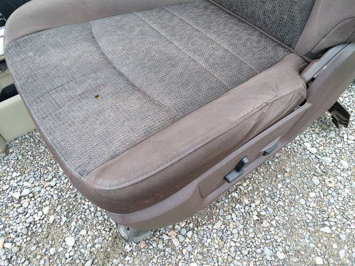 фото №7, Сиденья диван обшивки туннель средний салон комплект dodge ram 1500 2013-