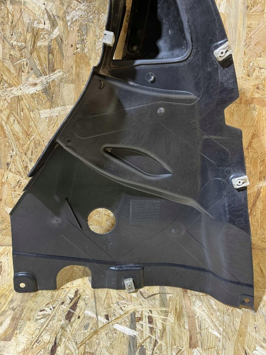 фото №11, Захист підкрилки трикутник праве bmw x6 g06 23r 8092242 oem