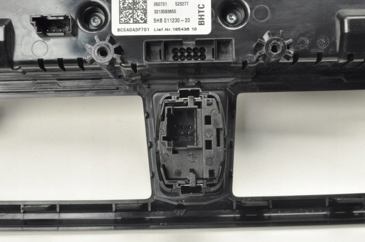 фото №8, Bmw i3 i01 панель перемикач кондиціонера 5a0a3f7