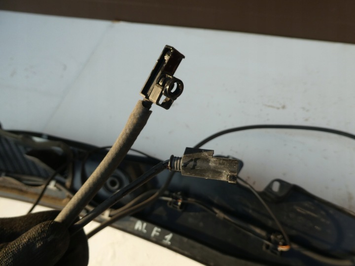 фото №7, Mercedes x204 glk панель под лобовым стеклом a2048300313