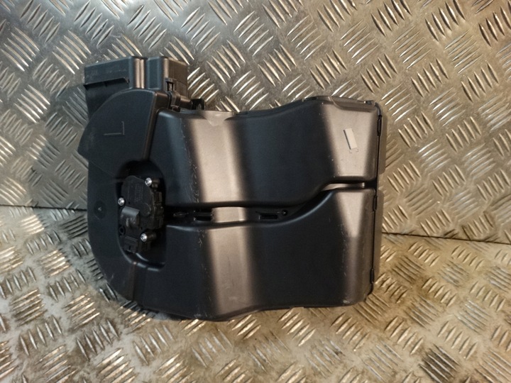 фото №1, Ідеальна повітродувка ліва mercedes w167 1