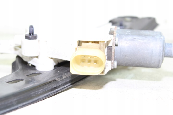 фото №8, Склопідйомник правий перед 7060266 bmw e90 e91 08r