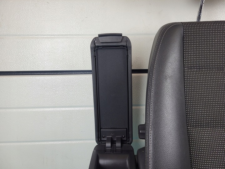 фото №13, Opel zafira b 09r сиденье водителя левый подлокотник европа