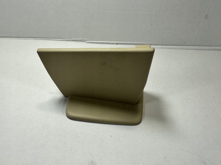 фото №1, Q7 4m захист заглушка рейка сидіння права 4m0883686e