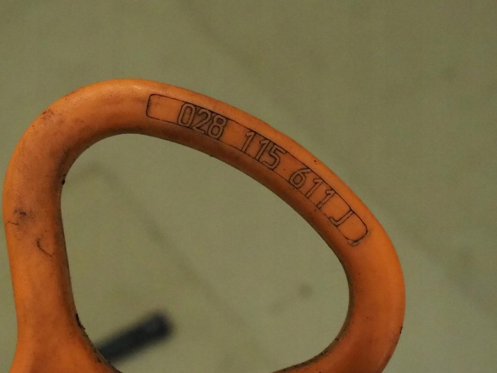 фото №13, Щуп вимірювач рівня масла vw transporter iv t4 2.5 tdi 028115611j