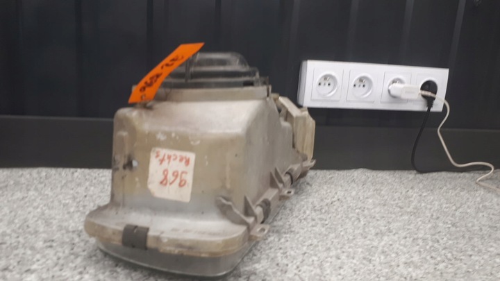 фото №14, 122964-00 фара праві audi 100 c2 hella