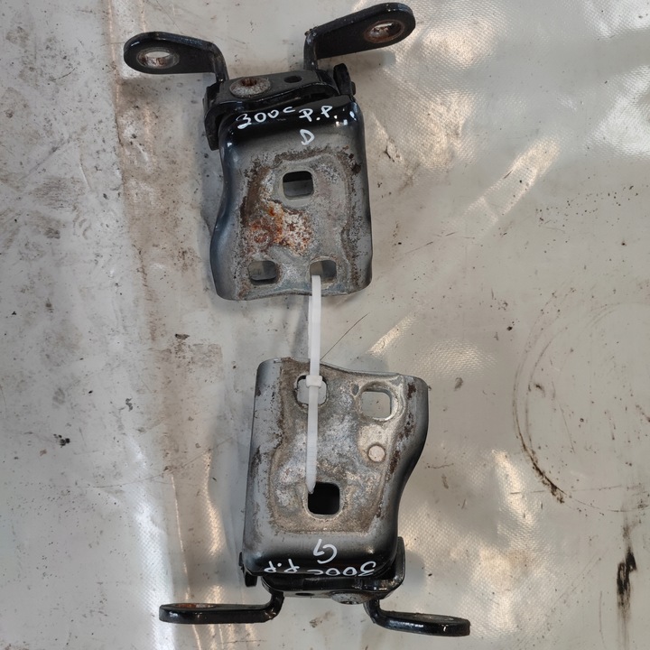 фото №8, Chrysler 300c петли дверь передние