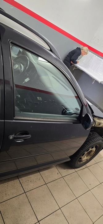 фото №1, Двері зовнішні перед праві vw golf 4 iv 1997-2005 колір lc9z