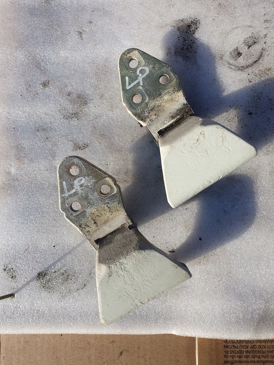 фото №1, Петля дверь левый перед петли iveco daily iii unijet16v 29l10hpi 2002r