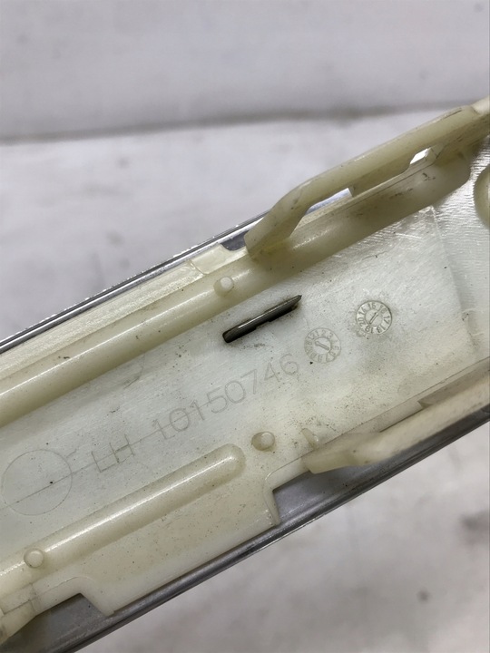 фото №13, Bentley bentayga планка хром бампера зад левая