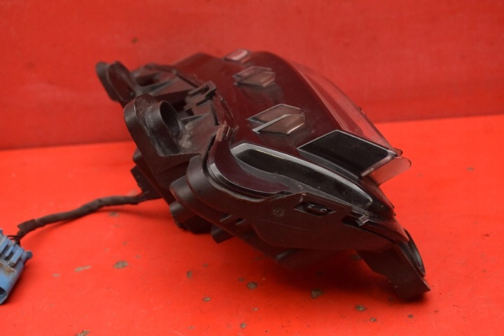 фото №4, Свет движения дневного правое led drl 9836230980 peugeot 5008 ii рестайлинг 20-21