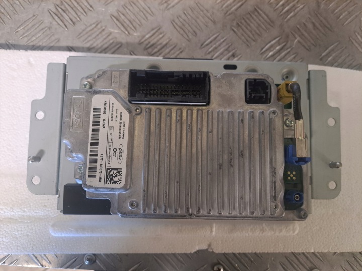 фото №10, Ford mondeo mk5 рестайлинг 2020 r магнитола gps sync3 ls7t-14g370-mge установка