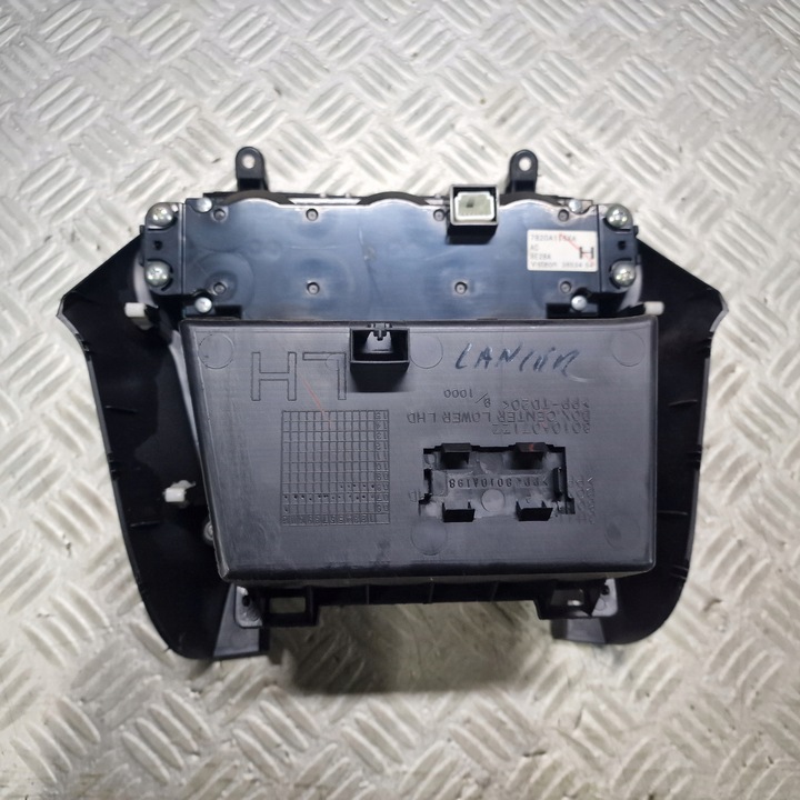 фото №7, Панель кондиционера полка mitsubishi lancer viii x