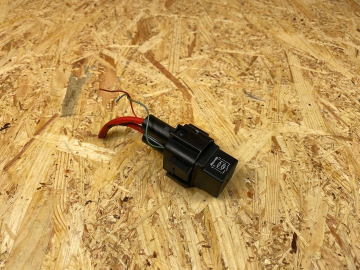 фото №6, Реле стартер bmw f20 f21 f30 f31 f32 f34 f36 f40 f45 f48 9207913