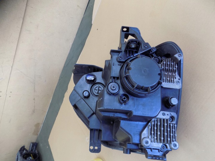 фото №10, Kia niro лампа правая передняя перед обычная 92102-at оригинал