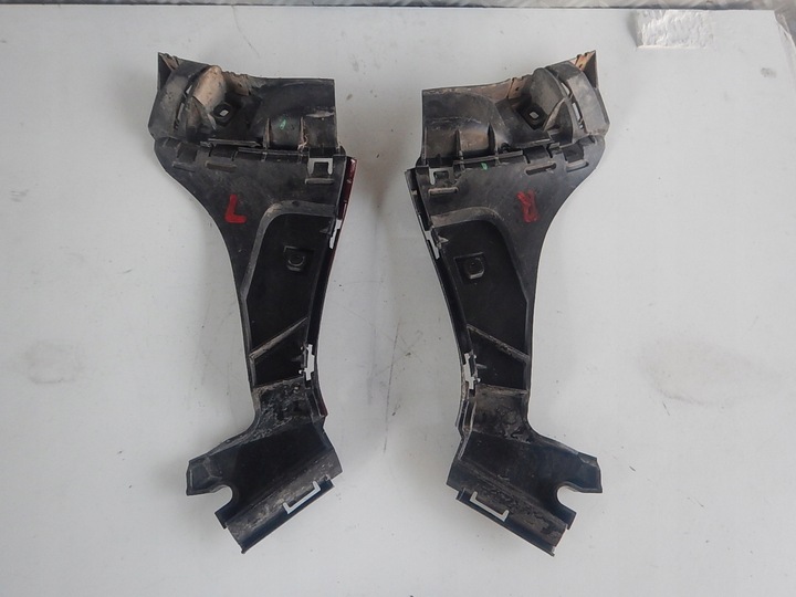 фото №1, Volvo c30 праві лівий ковзун бампера зад