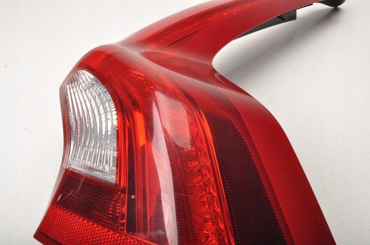 фото №10, Volvo v60 универсал лампа правая задняя правый зад 31214964