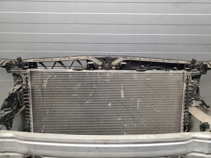 фото №10, Audi a6 s6 c7 4g 4g0807113a з спереду радіатор води