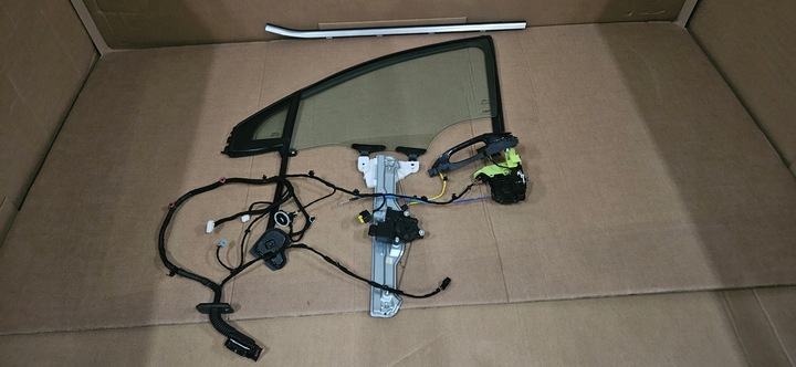 фото №1, Скло двері лівий перед джгут підйомник планка накладка kia sportage v