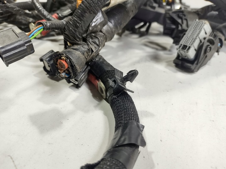 фото №10, Renault kadjar 16r- жгут двигателя 240113190r