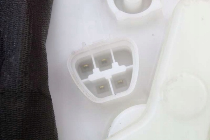 фото №8, Помпа насос пального 77704-0d070 toyota yaris 3 iii 1.0 vvti 69 km 14-17