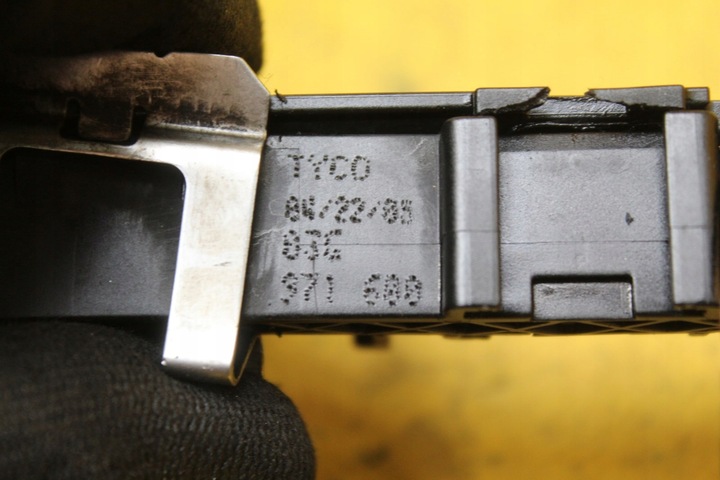 фото №12, Джгут форсунок 03g971826 a4 b7 2.0 tdi blb