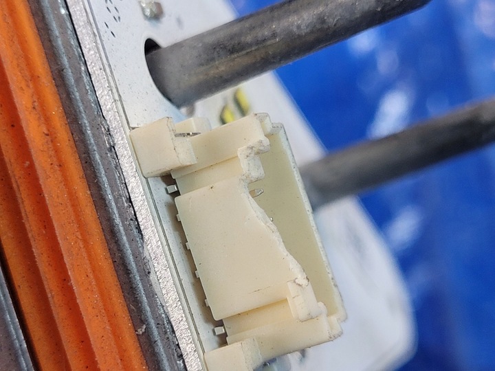 фото №7, Renault master iii | модуль правий перетворювач led лампи фара 00210658