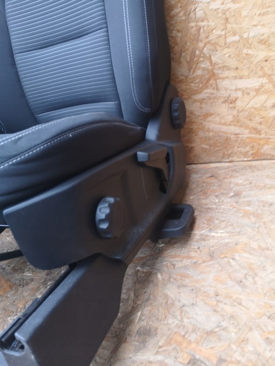 фото №8, Ford kuga mk3 сидіння диван обшивки європа підігрів