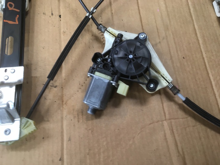 фото №5, Механізм скла праві перед seat leon iii