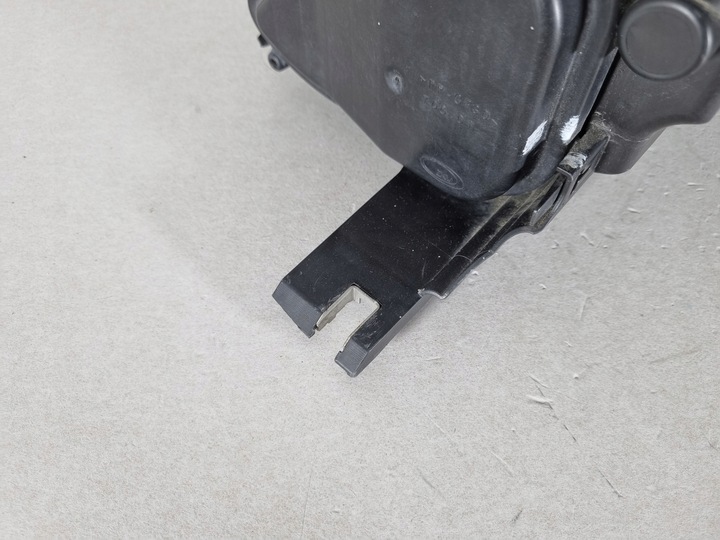 фото №11, Audi q3 8u0 лампа ліва перед фара звичайна h7