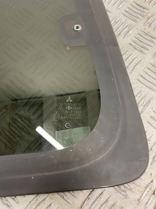 фото №8, Скло кузовна права задня зад mitsubishi pajero 3 iii 5d 00-06r. as3